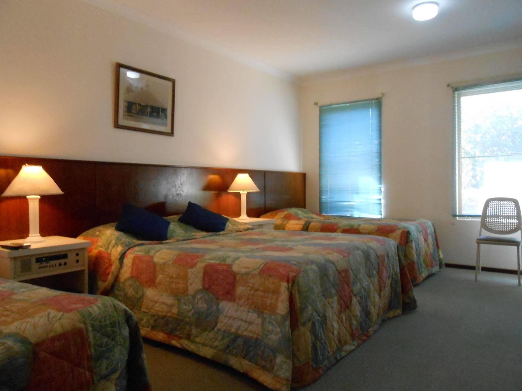 Augusta'S Georgiana Molloy Motel Exterior photo