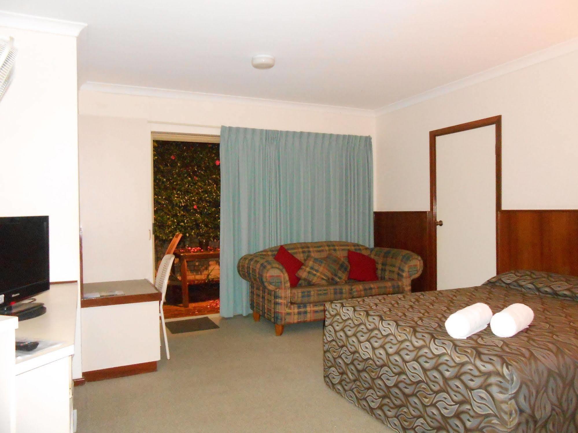 Augusta'S Georgiana Molloy Motel Exterior photo